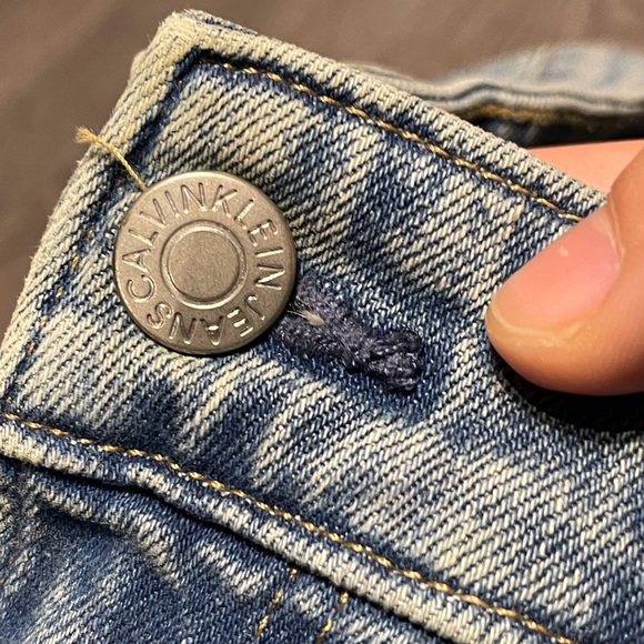 Calvin Klein men jeans. Blue denim size 32 us skinny fit. 98% cotton 2% elastane - Picture 2 of 5